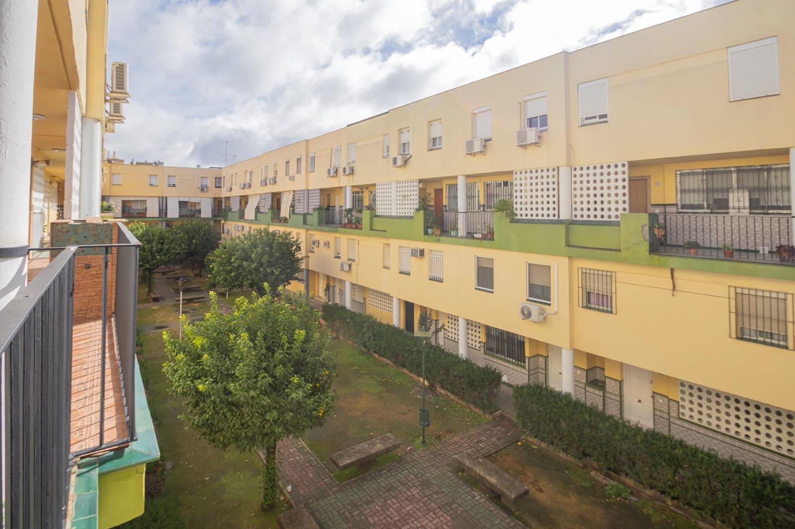 3 bedroom Apartment for sale in Seville city - € 220,000 (Ref: 9406732)