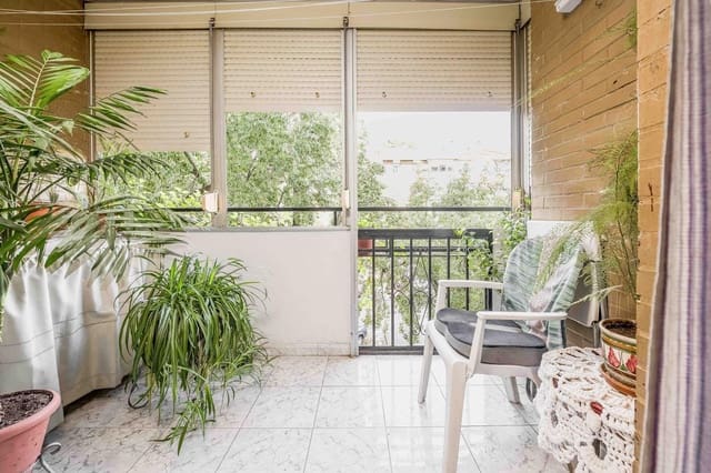 3 slaapkamer Flat te koop in Sevilla stad - € 100.000 (Ref: 9417687)