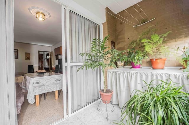 3 slaapkamer Flat te koop in Sevilla stad - € 100.000 (Ref: 9417687)