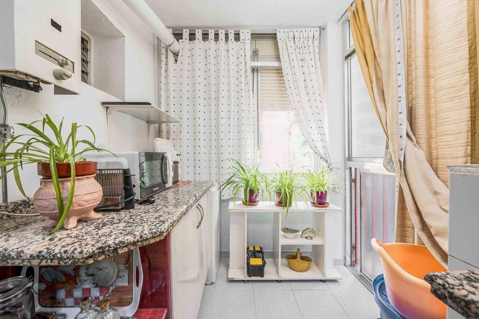 3 soveværelse Lejlighed til salg i Sevilla by - € 100.000 (Ref: 9417687)