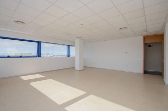 Kontor till salu i Sevilla stad - 51 000 € (Ref: 9419884)