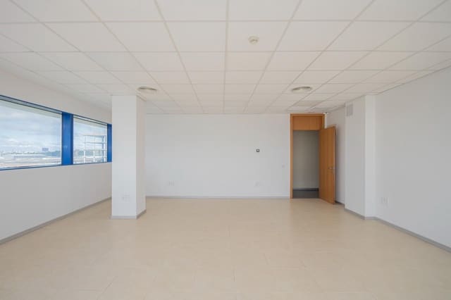 Kontor till salu i Sevilla stad - 51 000 € (Ref: 9419884)