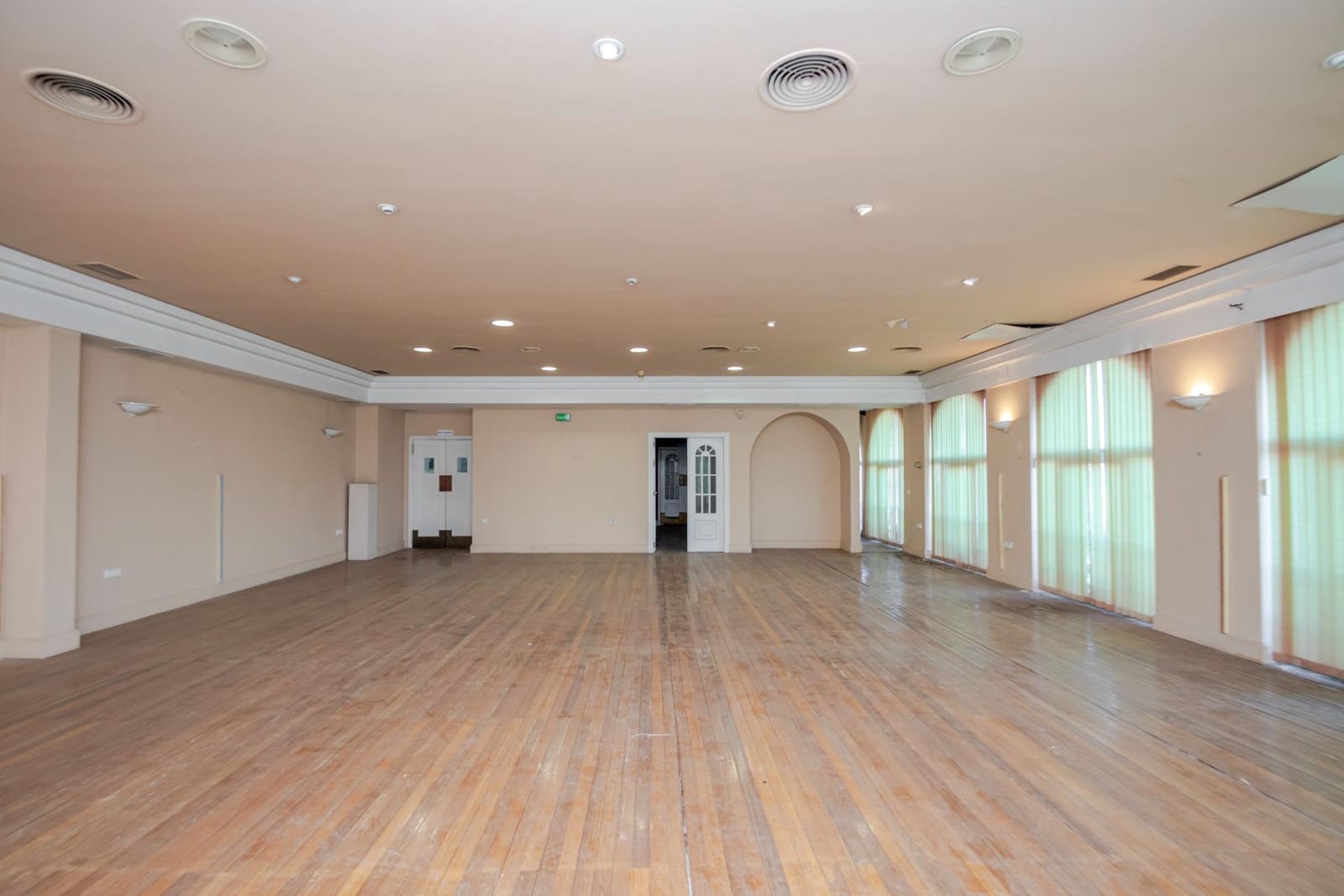 3 sovrum Kommersiell till salu i Mairena del Aljarafe - 600 000 € (Ref: 9431148)