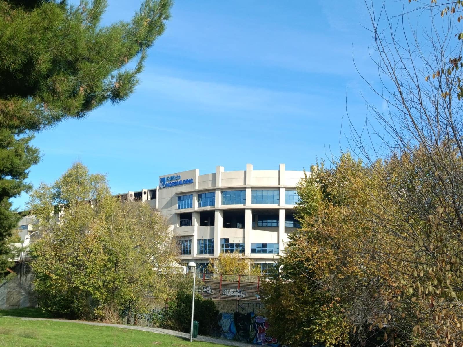 Yritys myytävänä paikassa Madrid kaupunki - 385 000 € (Ref: 9435077)