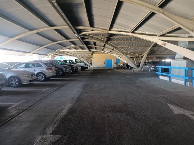 Yritys myytävänä paikassa Valdefuentes, Madrid kaupunki - 385 000 € (Ref: 9435077)