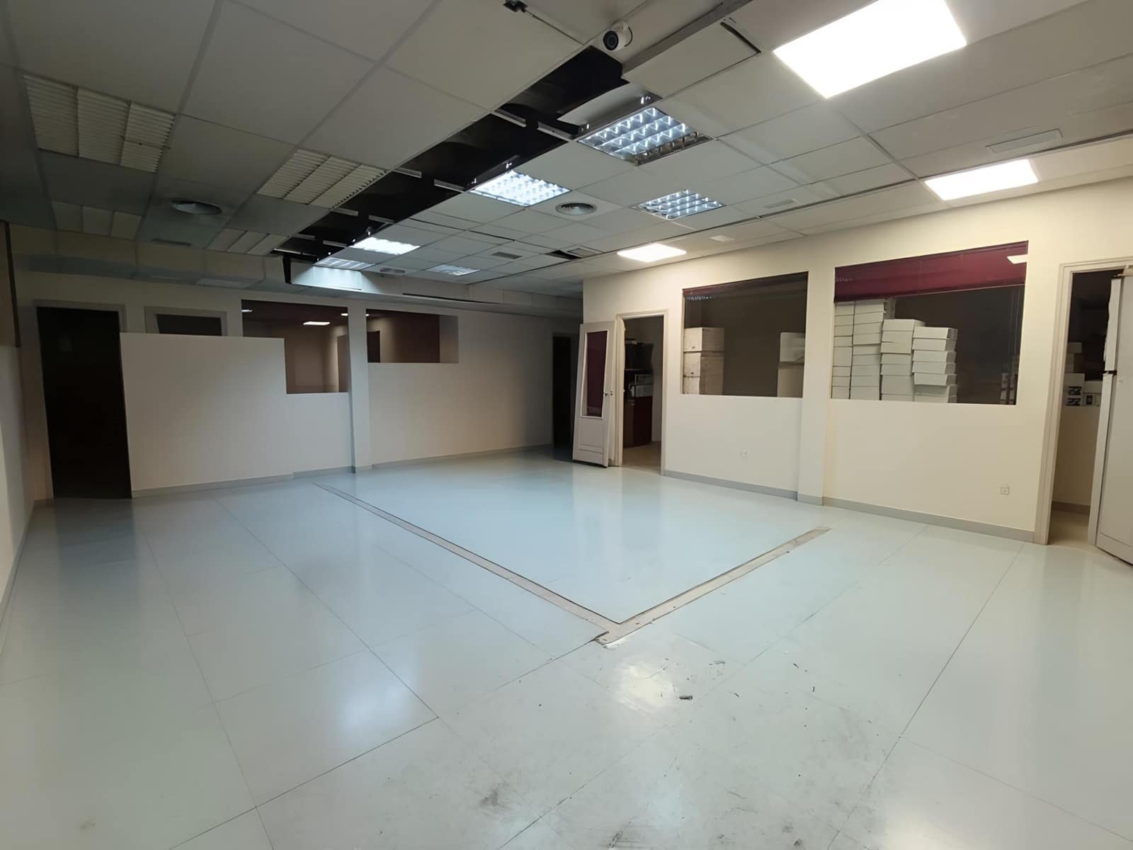 Business for sale in Madrid city - € 385,000 (Ref: 9435077)