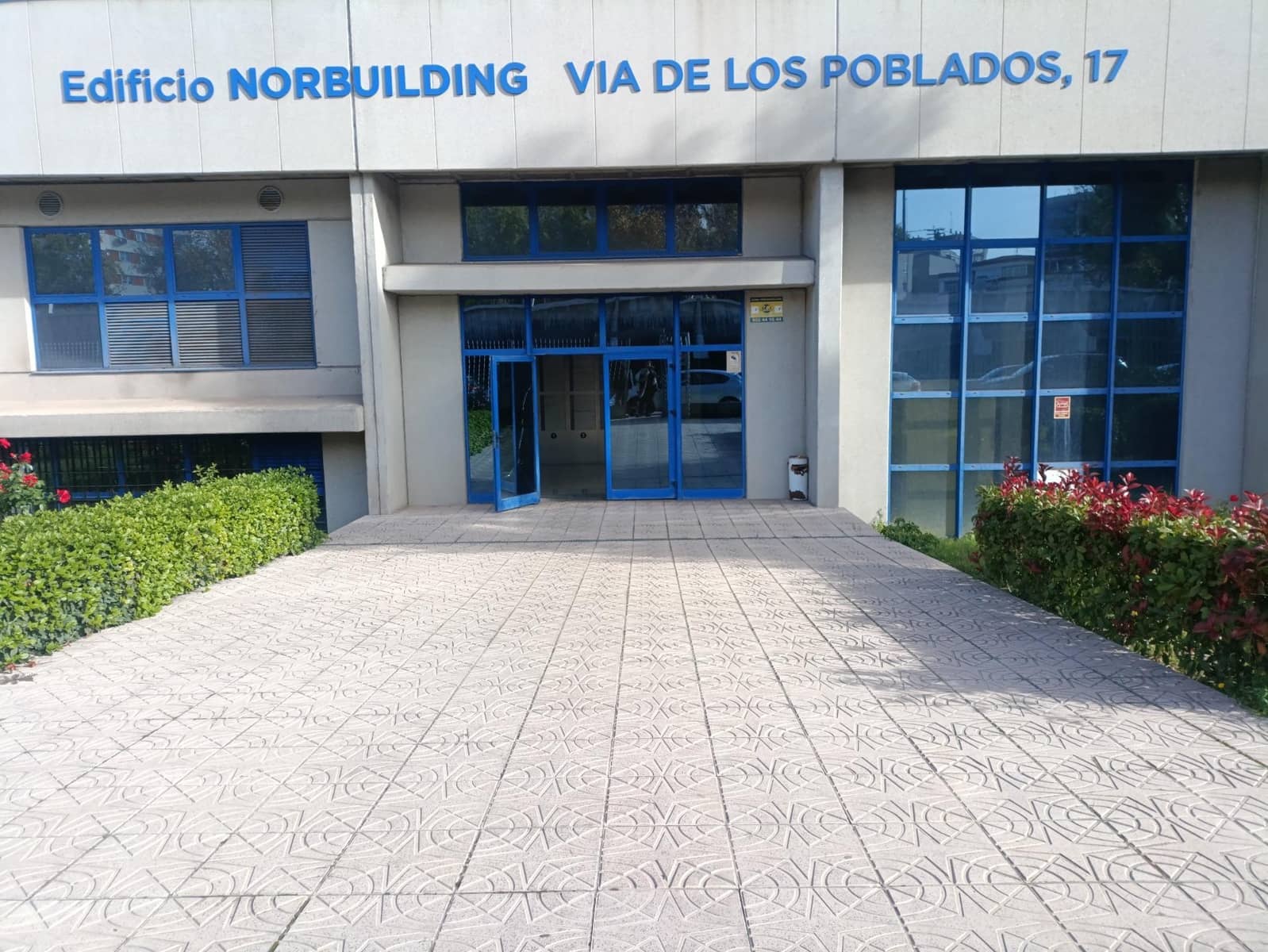 Business for sale in Madrid city - € 385,000 (Ref: 9435077)