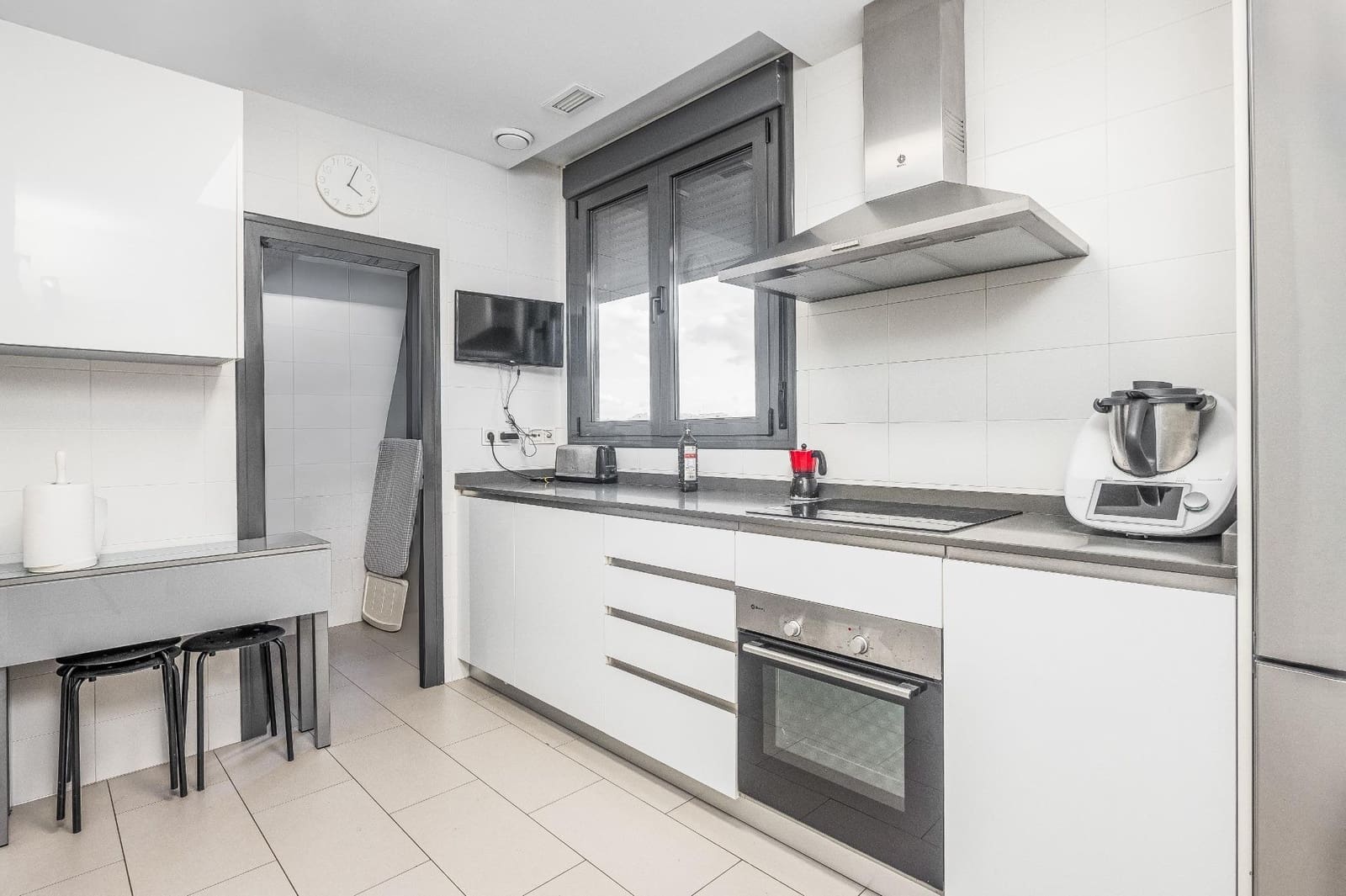 4 camera da letto Appartamento in vendita in Dos Hermanas con piscina - 390.000 € (Rif: 9482111)