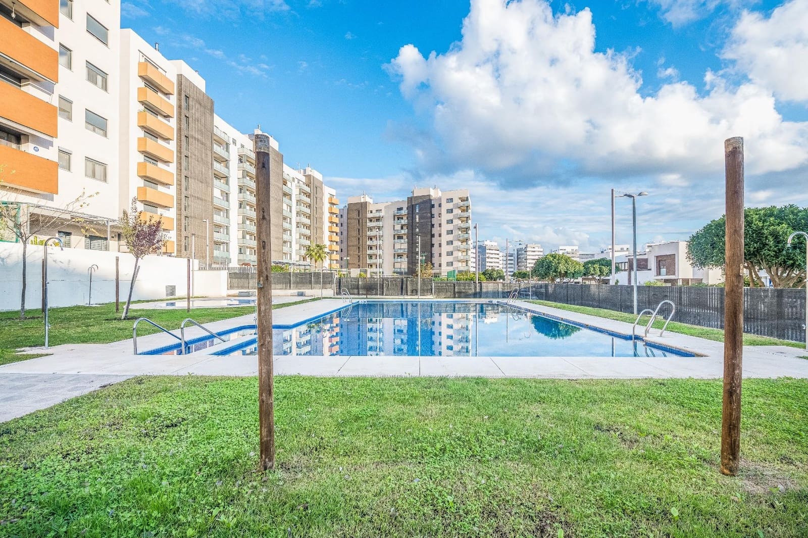 4 camera da letto Appartamento in vendita in Dos Hermanas con piscina - 390.000 € (Rif: 9482111)