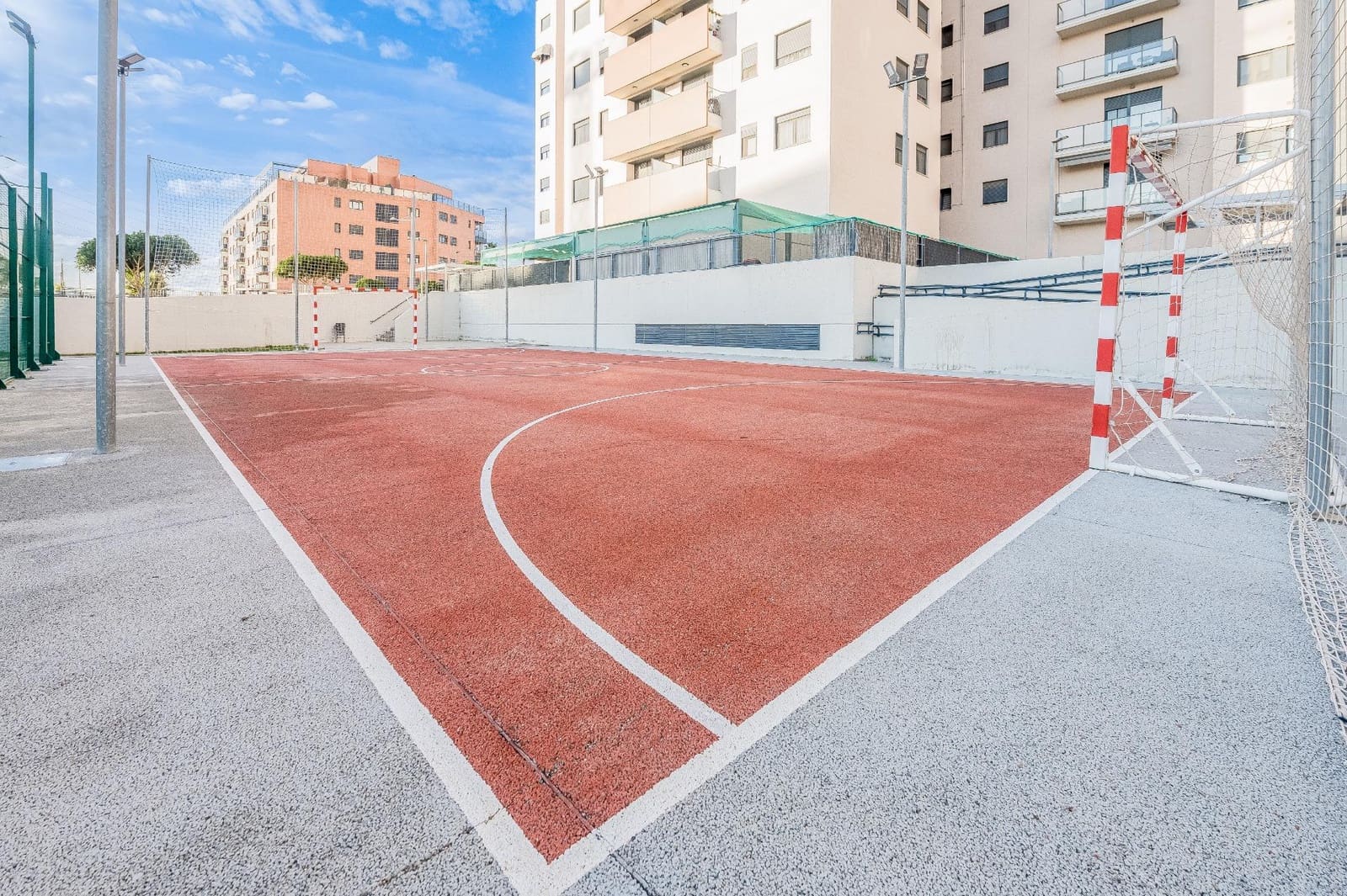 4 camera da letto Appartamento in vendita in Dos Hermanas con piscina - 390.000 € (Rif: 9482111)