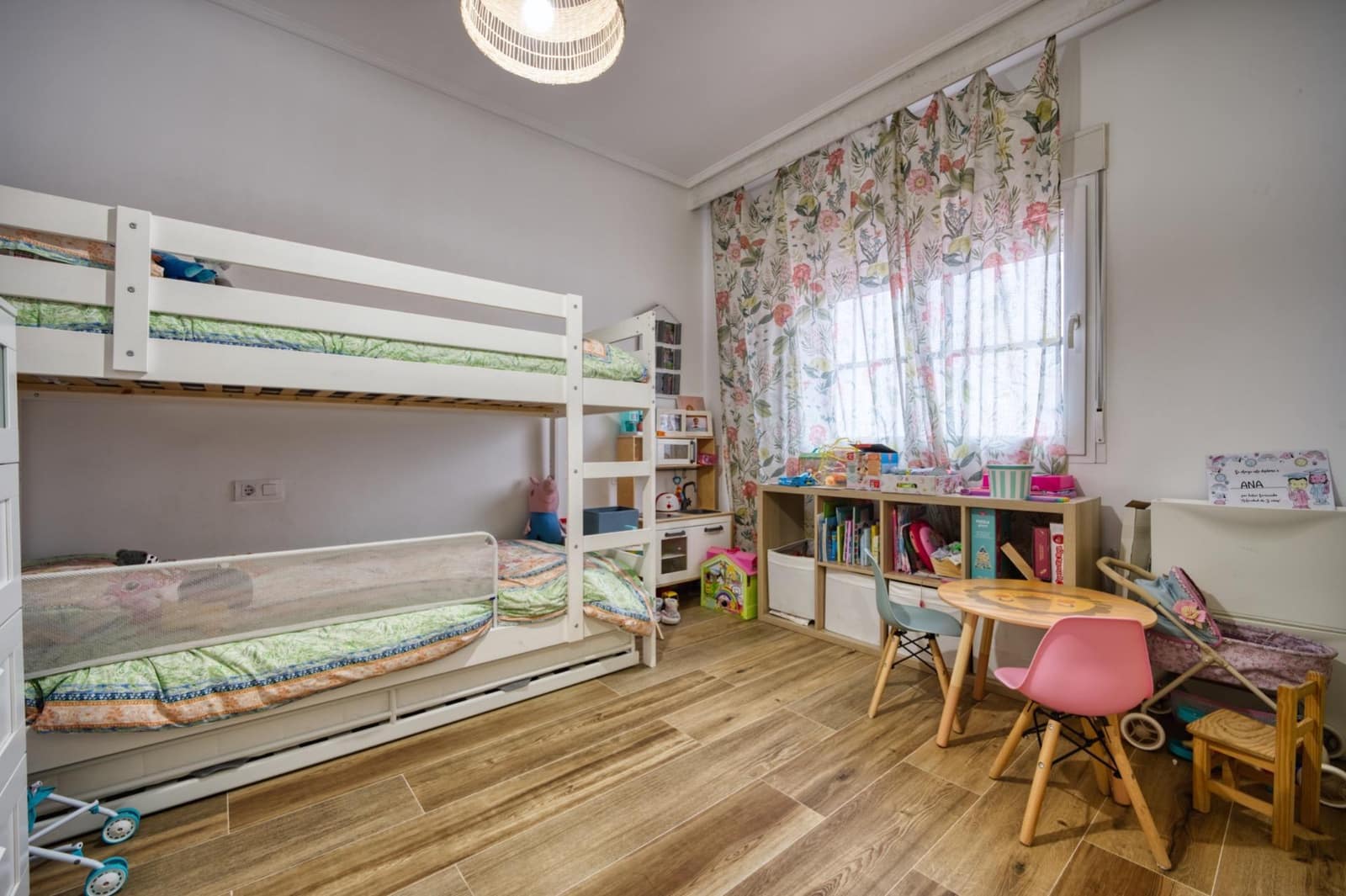 4 soverom Leilighet til salgs i Sevilla by med garasje - € 595 000 (Ref: 9502465)