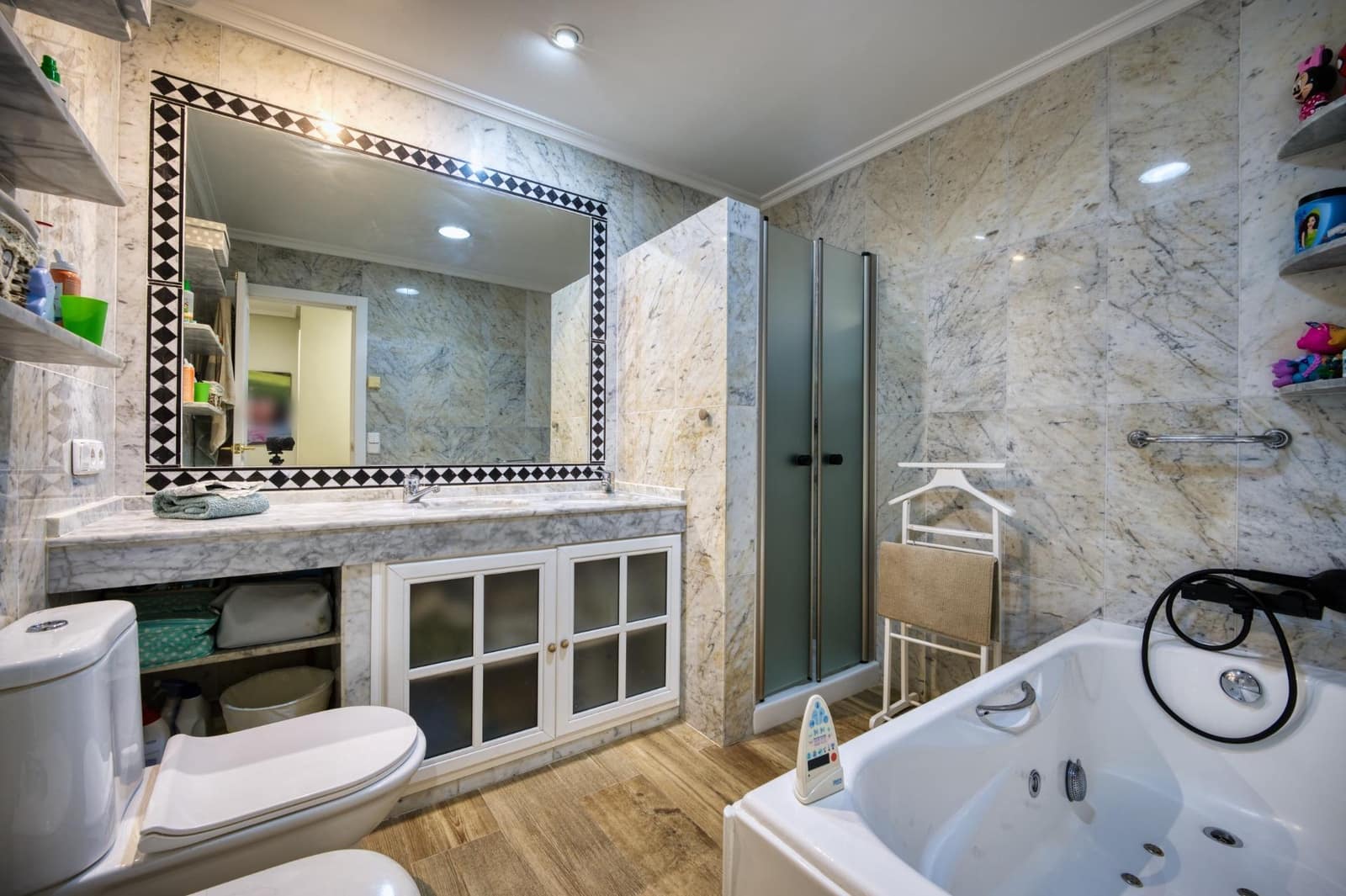 Piso de 4 habitaciones en Sevilla ciudad en venta - 595.000 € (Ref: 9502465)