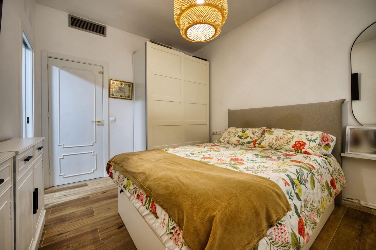 4 bedroom Flat for sale in Seville city - € 595,000 (Ref: 9502465)