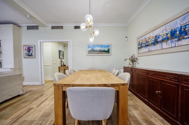 4 sovrum Lägenhet till salu i Los Remedios, Sevilla stad - 630 000 € (Ref: 9502465)