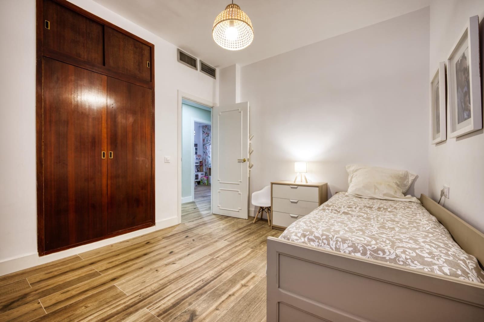 4 bedroom Flat for sale in Seville city - € 630,000 (Ref: 9502465)