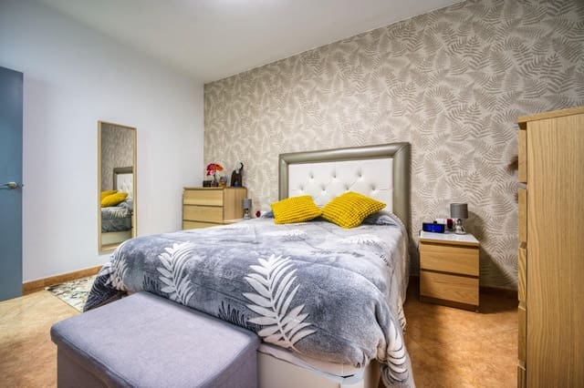 4 slaapkamer Appartement te koop in Isla Mayor - € 95.000 (Ref: 9548347)