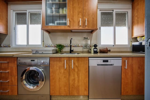 4 slaapkamer Appartement te koop in Isla Mayor - € 95.000 (Ref: 9548347)