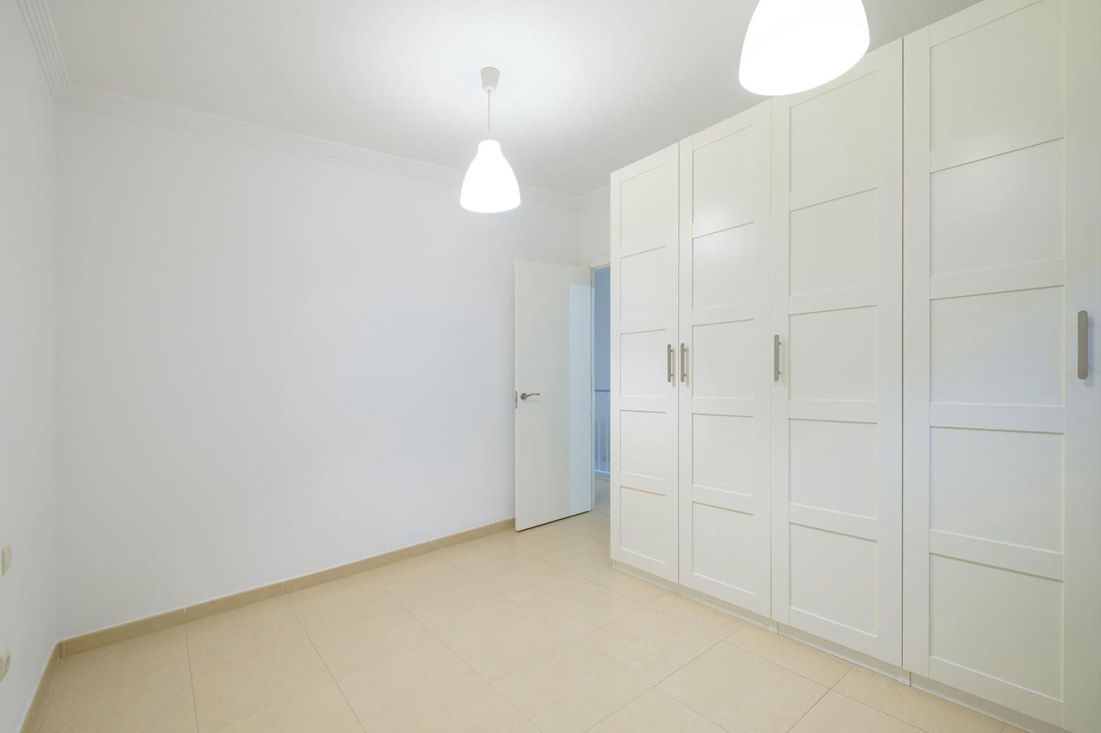 3 bedroom Terraced Villa for sale in Gelves with garage - € 219,900 (Ref: 9586626)