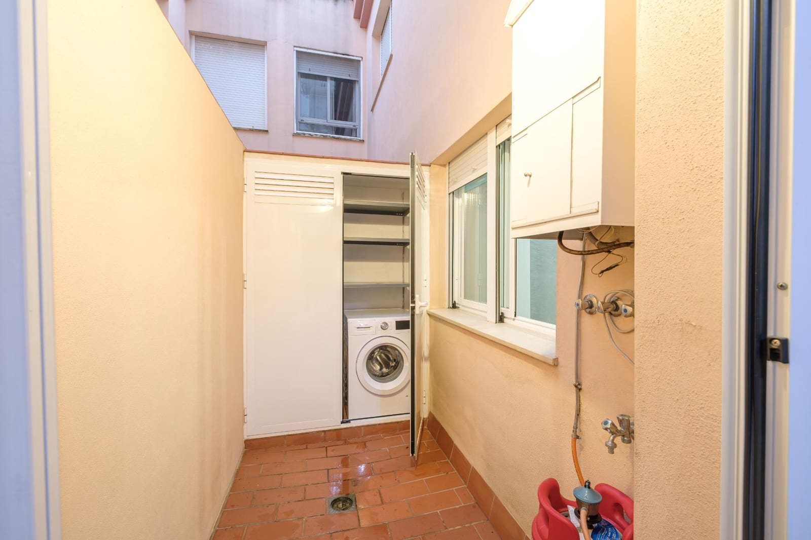 3 bedroom Terraced Villa for sale in Gelves with garage - € 219,900 (Ref: 9586626)