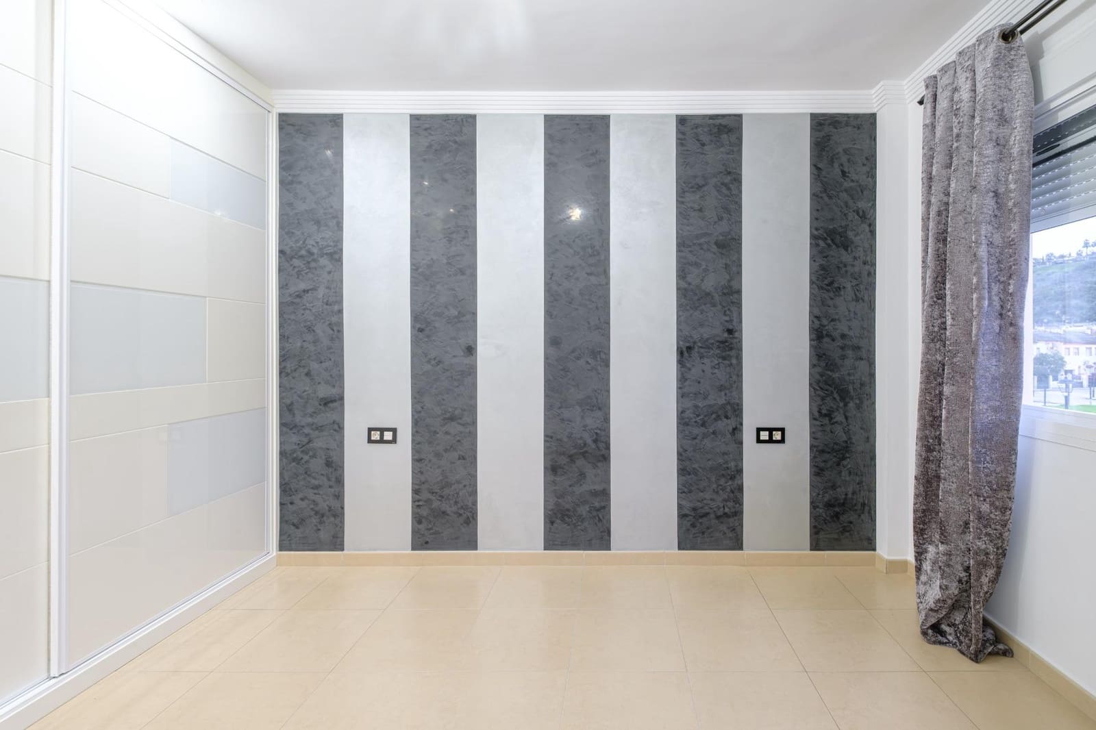 3 bedroom Terraced Villa for sale in Gelves with garage - € 219,900 (Ref: 9586626)