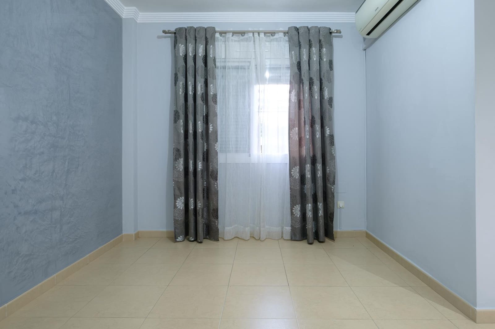 3 bedroom Terraced Villa for sale in Gelves with garage - € 219,900 (Ref: 9586626)