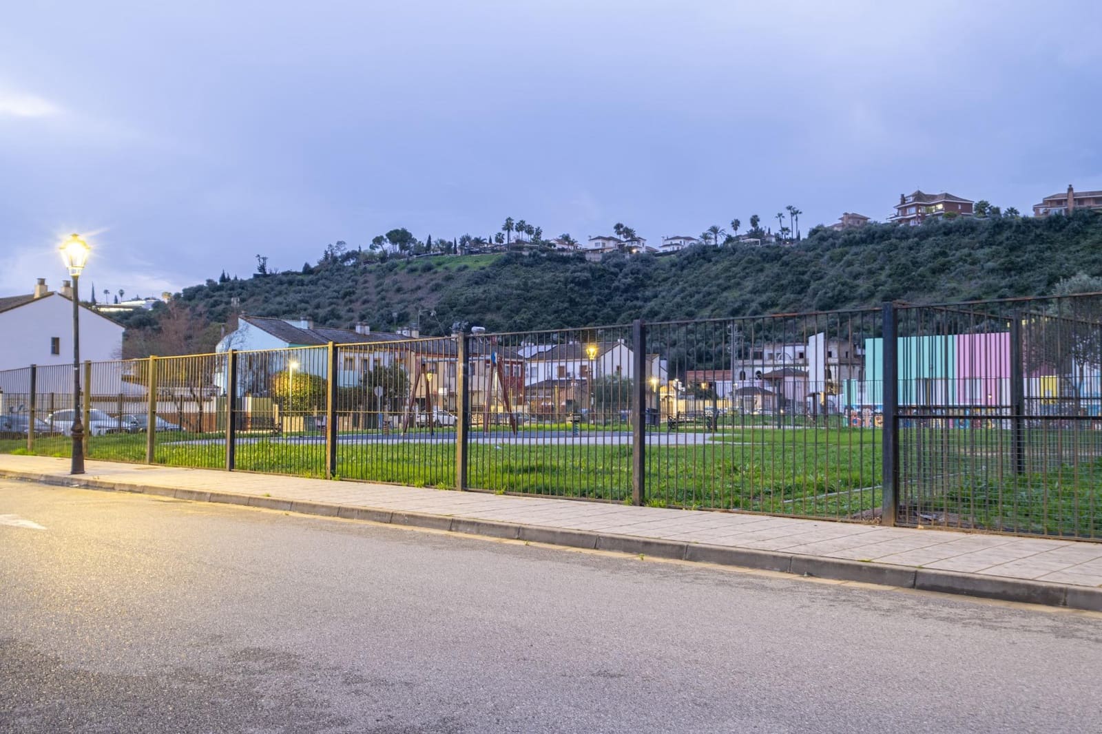 3 bedroom Terraced Villa for sale in Gelves with garage - € 219,900 (Ref: 9586626)