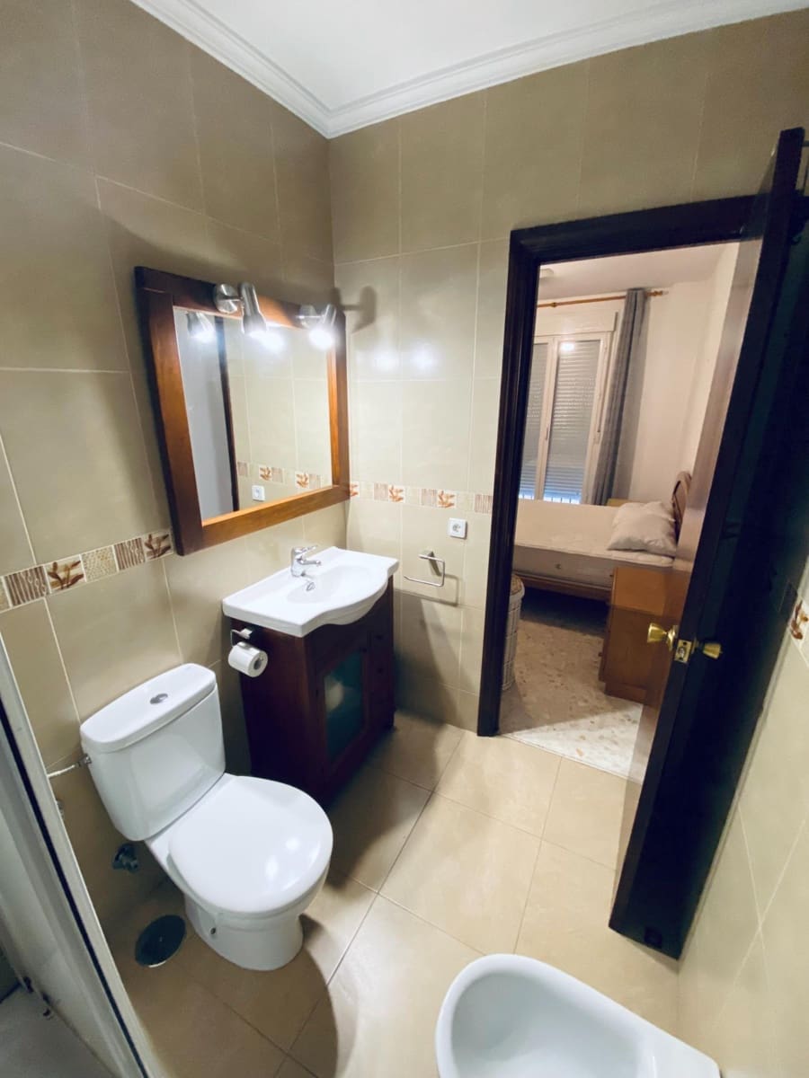 4 bedroom Terraced Villa for rent in Mairena del Aljarafe with garage - € 1,175 (Ref: 9596296)