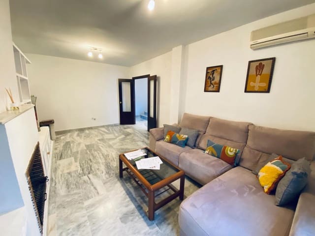 4 camera da letto Villetta a Schiera da affittare in Mairena del Aljarafe con garage - 1.175 € (Rif: 9596296)