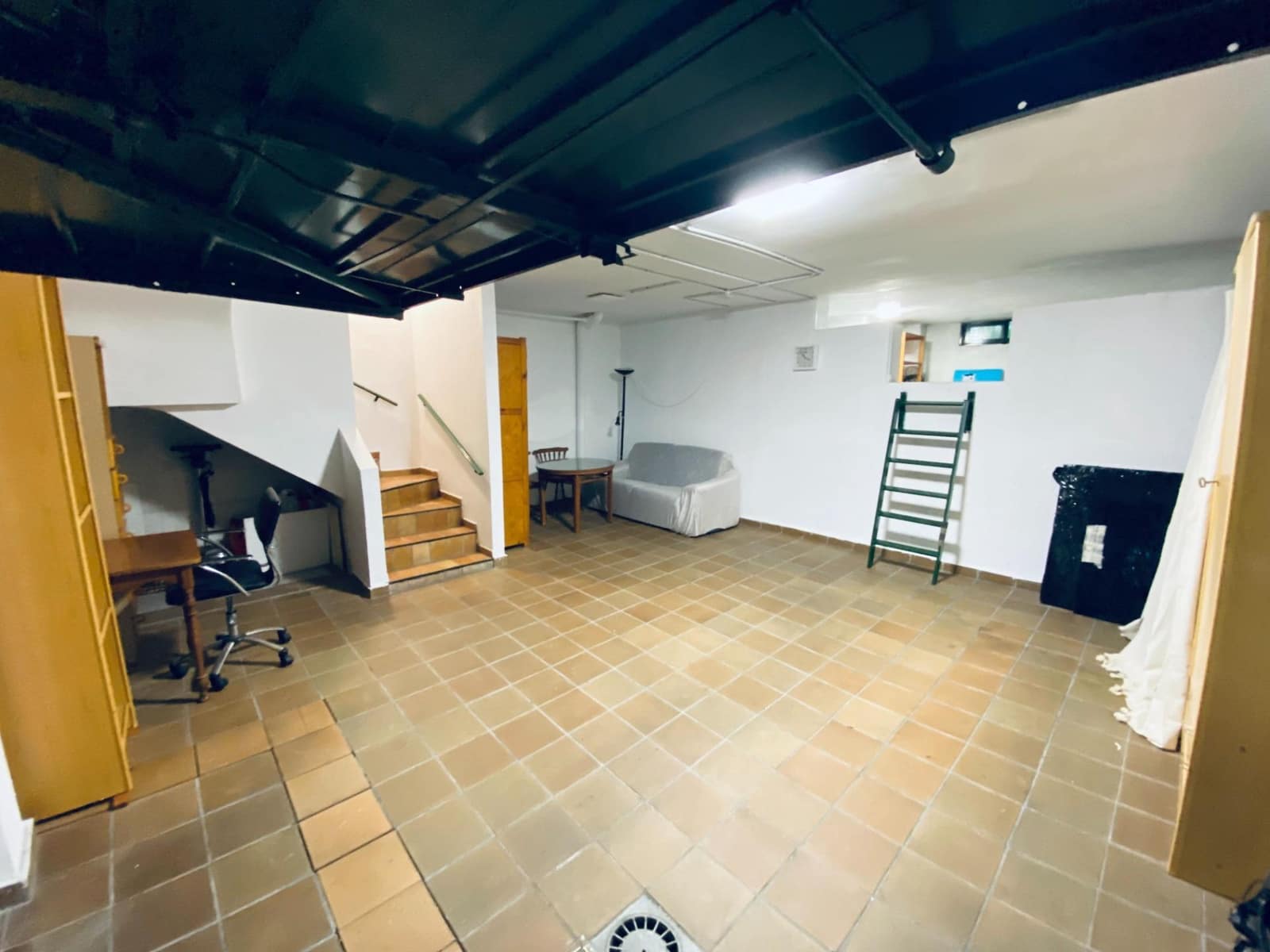 4 bedroom Terraced Villa for rent in Mairena del Aljarafe with garage - € 1,175 (Ref: 9596296)