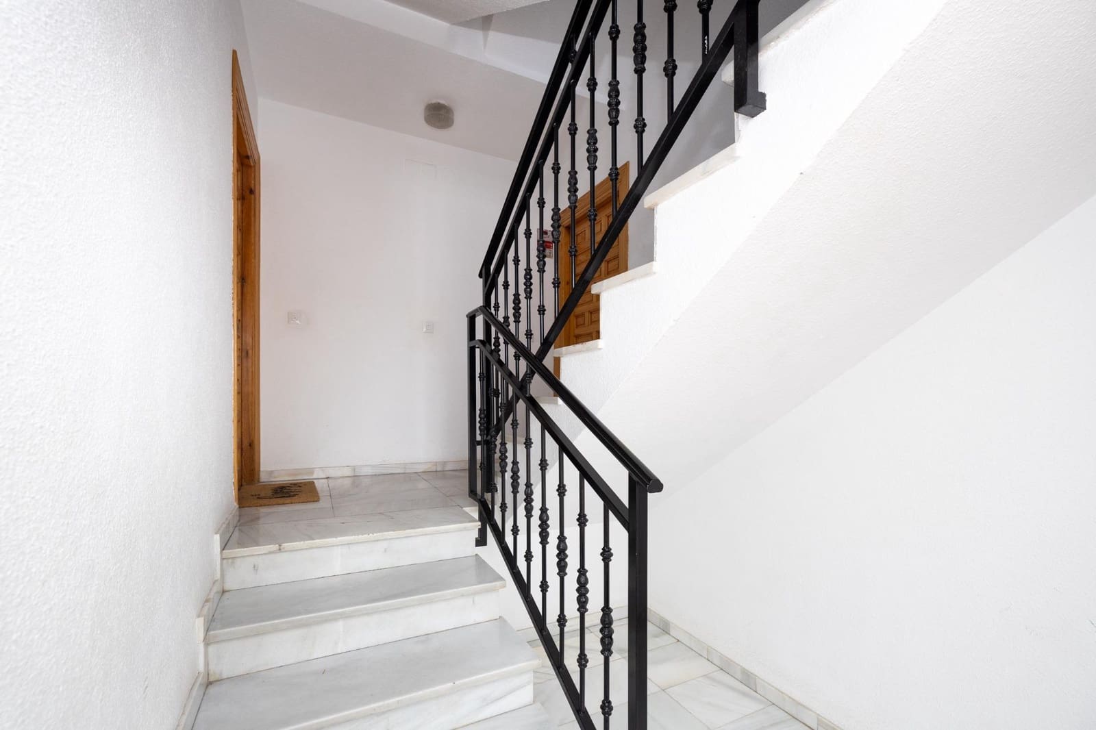 Piso de 2 habitaciones en La Zubia en venta - 140.000 € (Ref: 9608164)