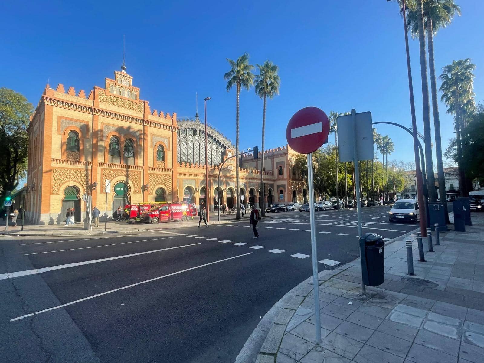 Piso de 4 habitaciones en Sevilla ciudad en venta - 435.000 € (Ref: 9615646)