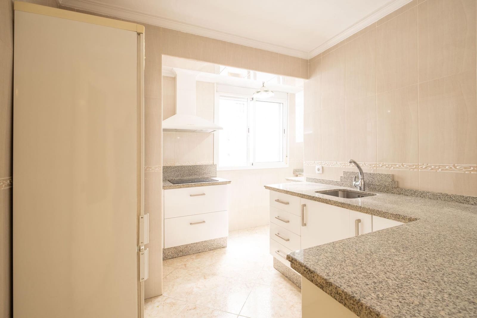 3 soveværelse Lejlighed til salg i Sevilla by - € 179.900 (Ref: 9615647)