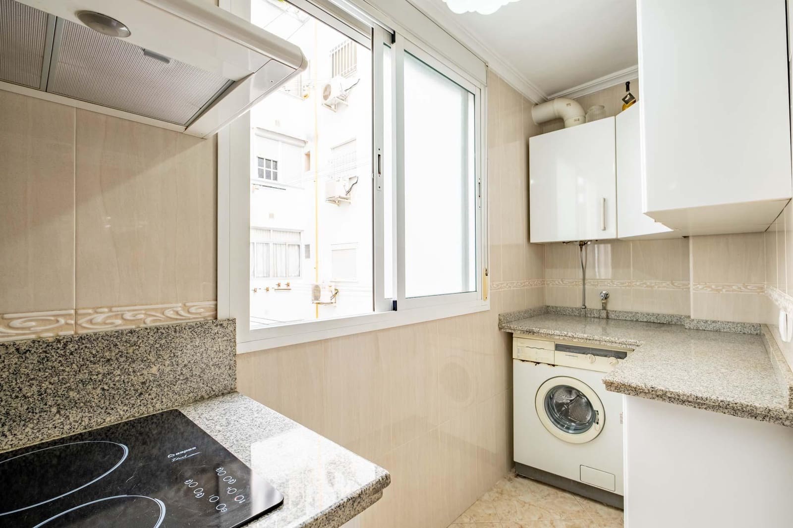 3 bedroom Flat for sale in Seville city - € 179,900 (Ref: 9615647)