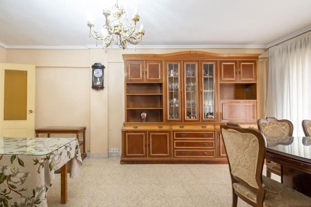 3 makuuhuone Asunto myytävänä paikassa Sevilla kaupunki - 179 900 € (Ref: 9615647)