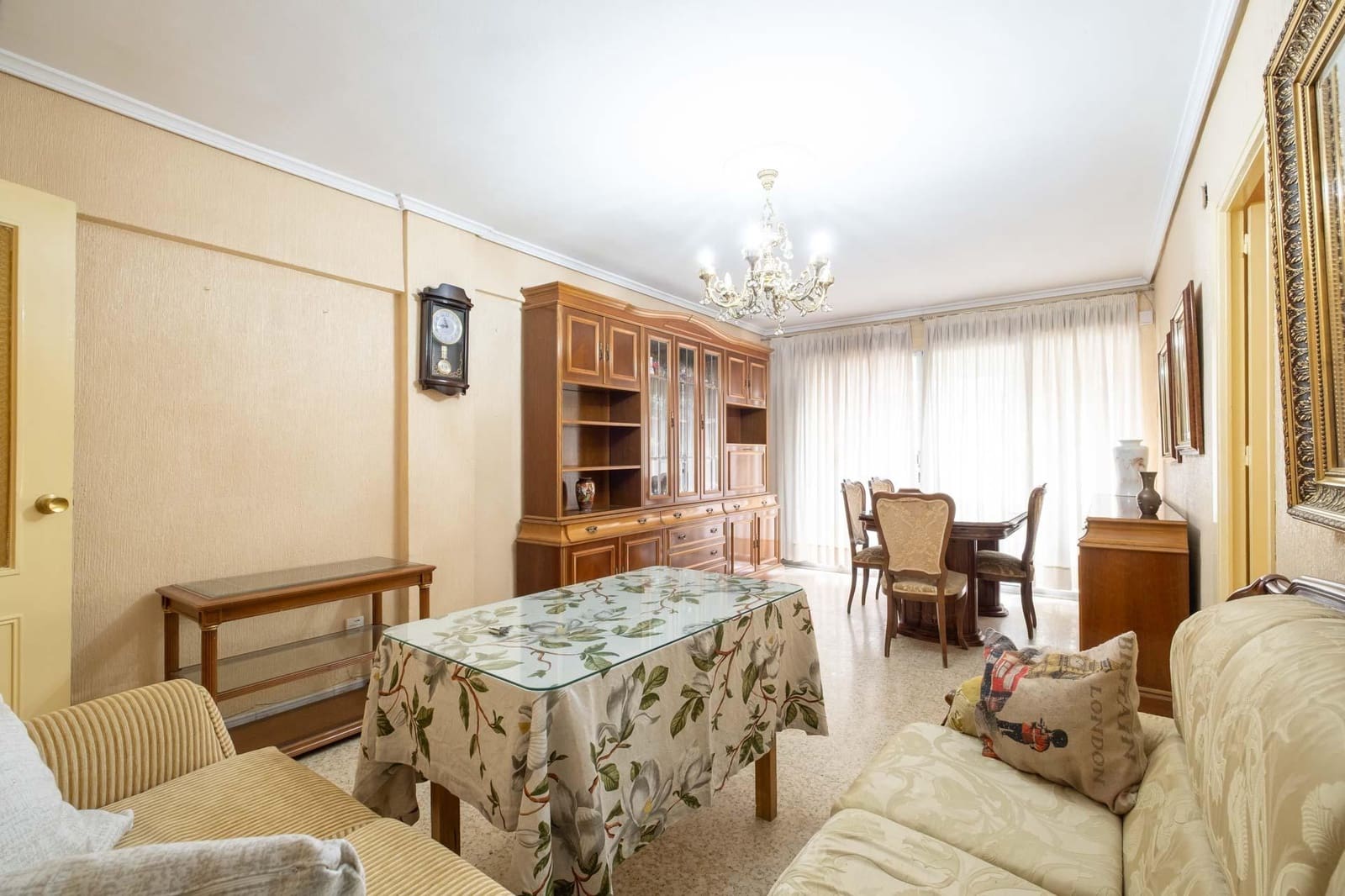 3 bedroom Flat for sale in Seville city - € 179,900 (Ref: 9615647)