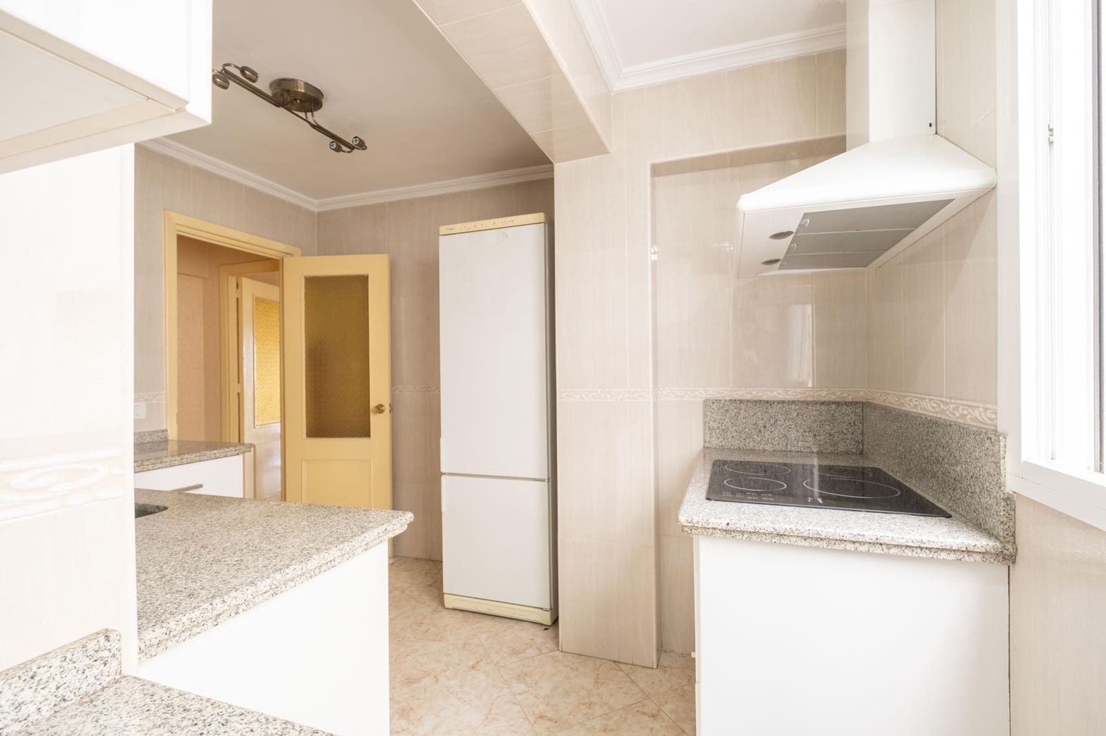 3 bedroom Flat for sale in Seville city - € 179,900 (Ref: 9615647)