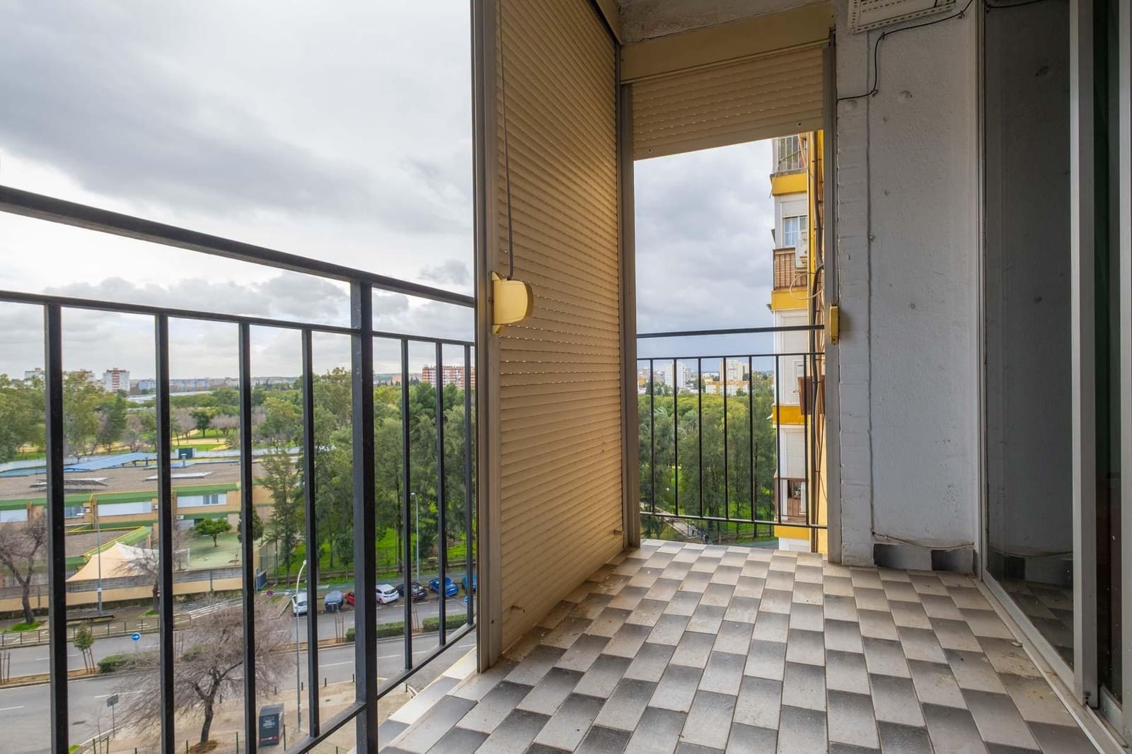 3 bedroom Flat for sale in Seville city - € 179,900 (Ref: 9615647)