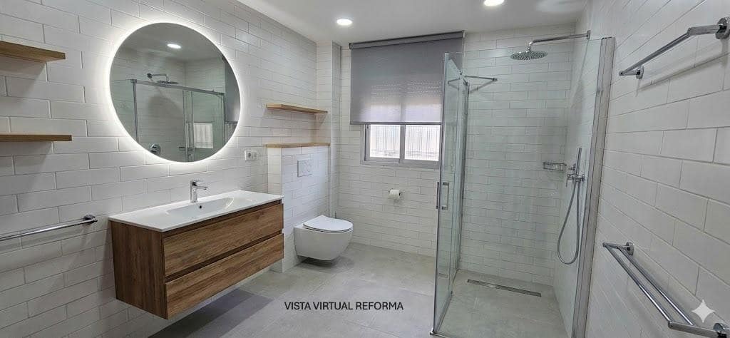 Adosado de 3 habitaciones en La Algaba en venta - 145.000 € (Ref: 9625806)