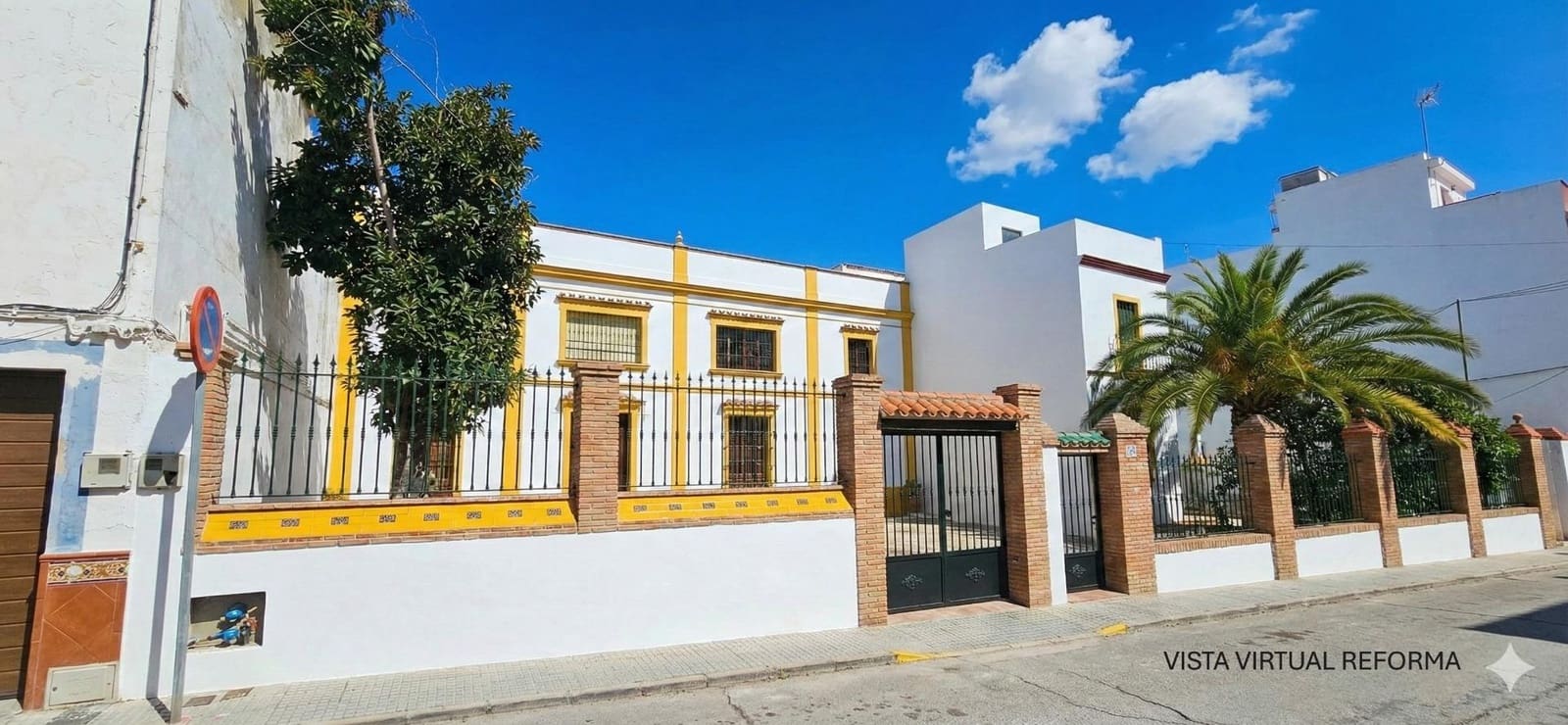 Adosado de 3 habitaciones en La Algaba en venta - 145.000 € (Ref: 9625806)
