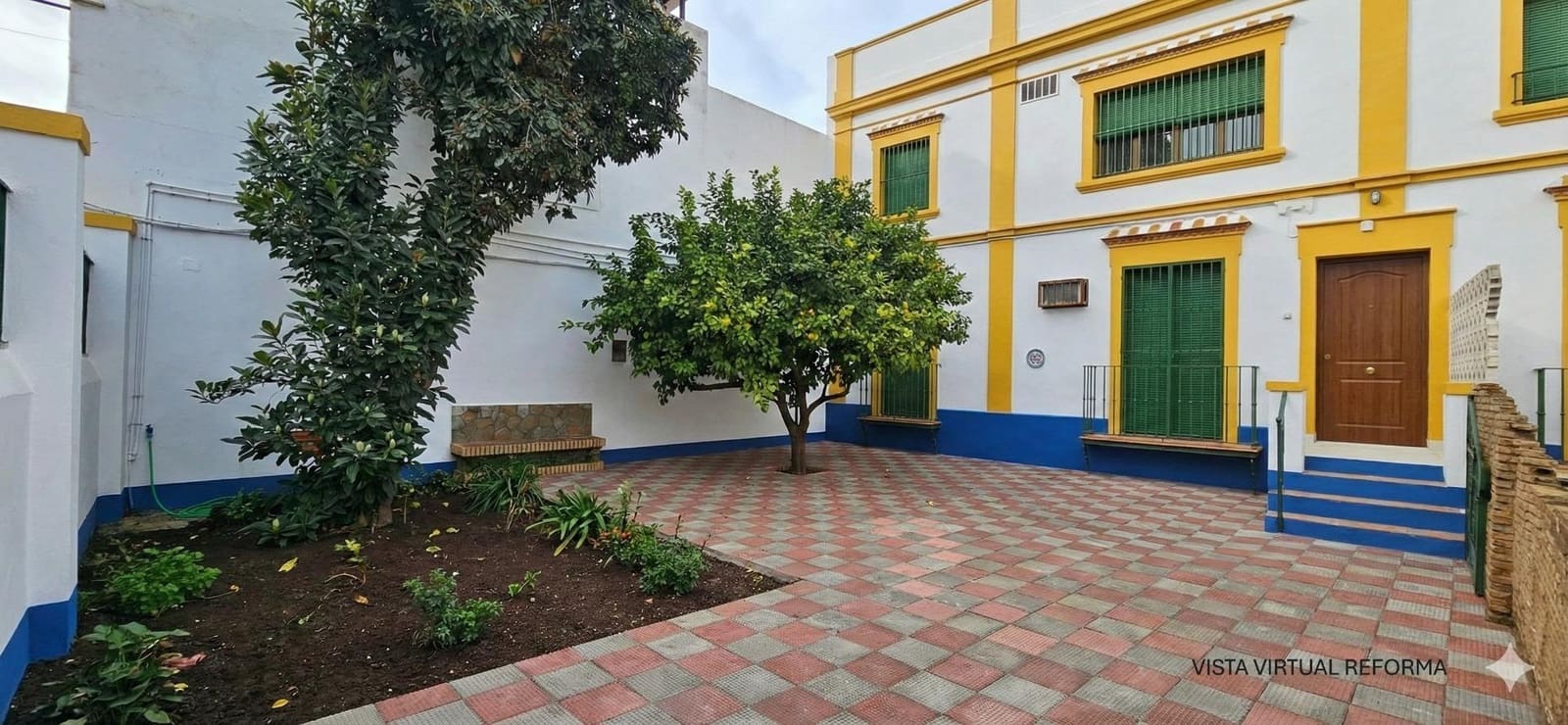 Adosado de 3 habitaciones en La Algaba en venta - 145.000 € (Ref: 9625806)