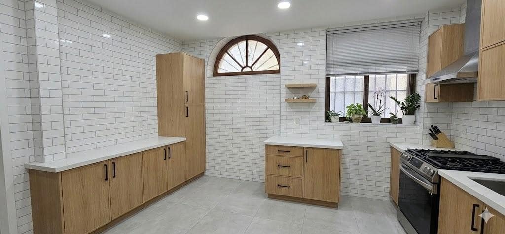 Adosado de 5 habitaciones en La Algaba en venta - 145.000 € (Ref: 9625807)