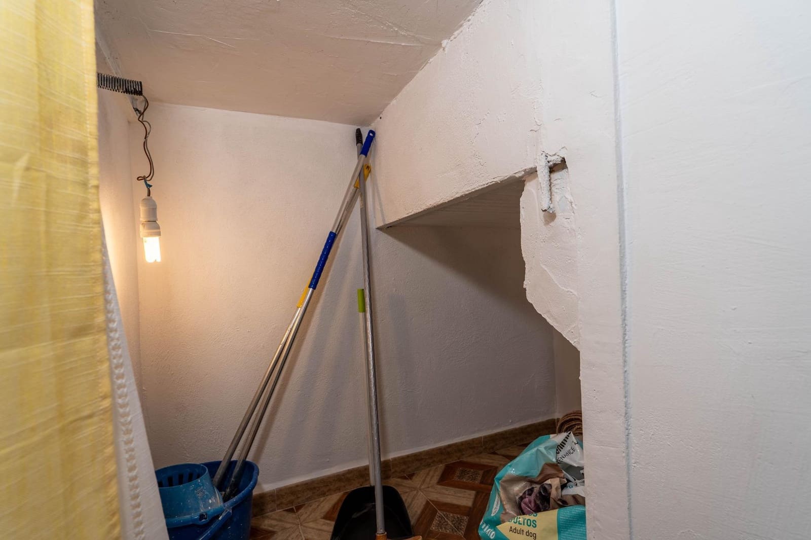 Chalet de 4 habitaciones en El Garrobo en venta con garaje - 325.000 € (Ref: 9634413)