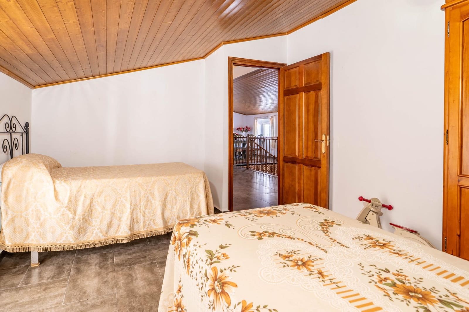 Chalet de 4 habitaciones en El Garrobo en venta con garaje - 325.000 € (Ref: 9634413)