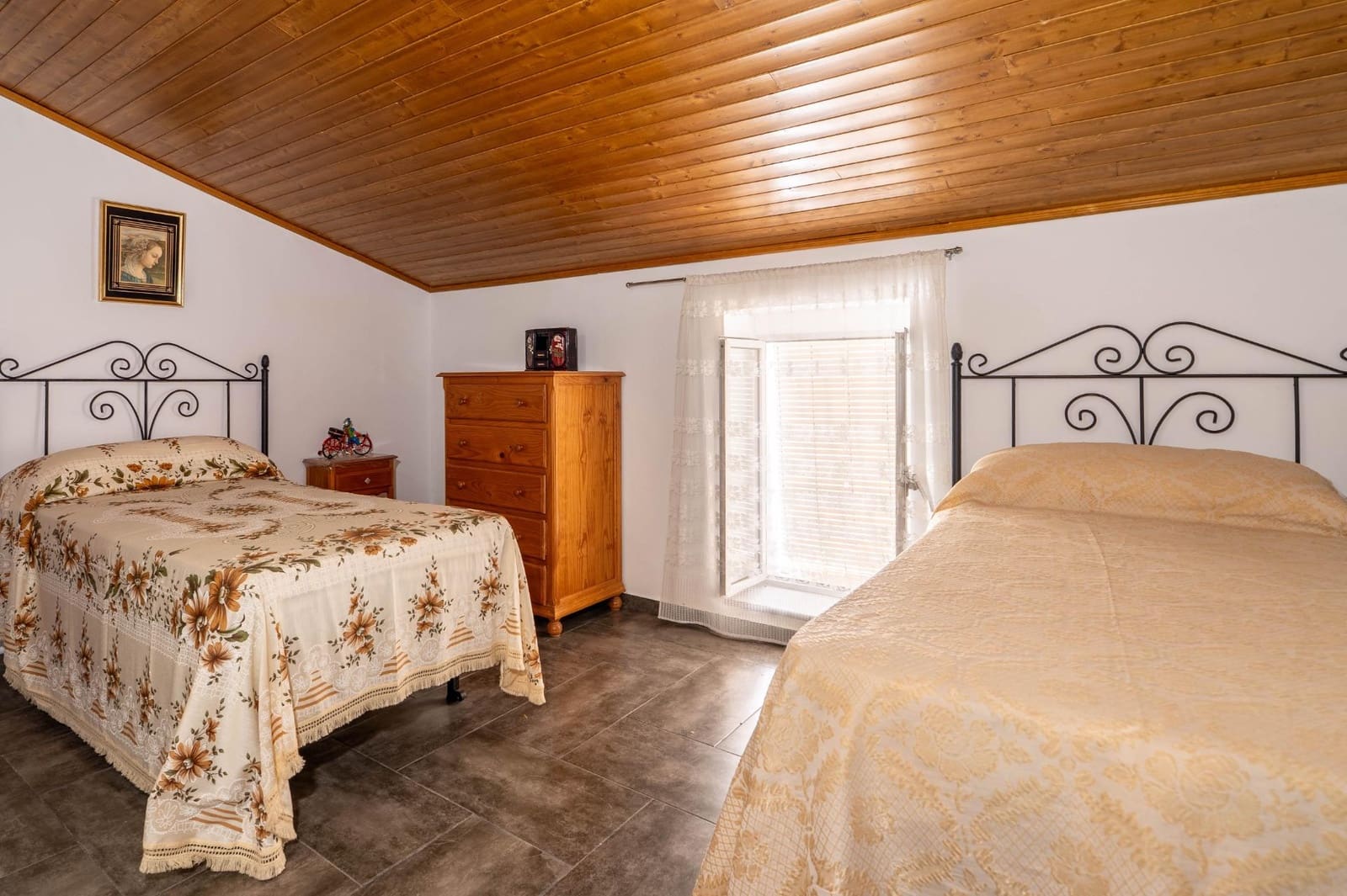 Chalet de 4 habitaciones en El Garrobo en venta con garaje - 325.000 € (Ref: 9634413)