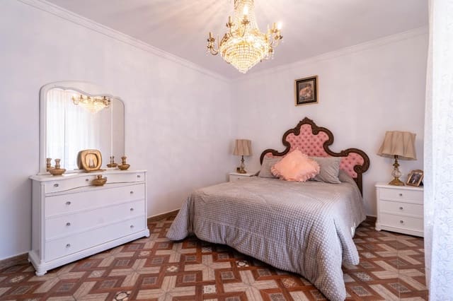 4 sypialnia Willa na sprzedaż w El Garrobo z garażem - 325 000 € (Ref: 9634413)