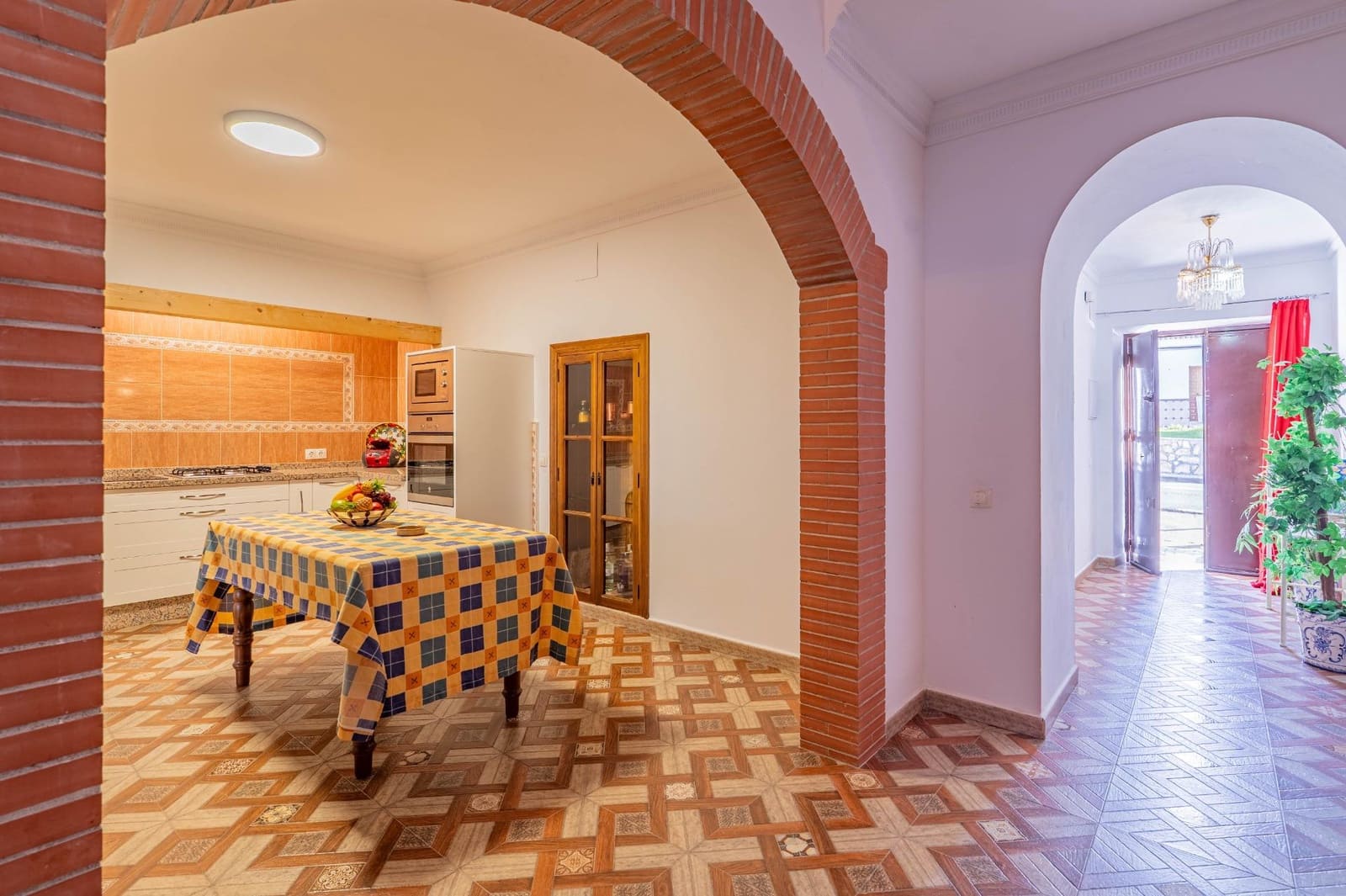 4 slaapkamer Villa te koop in El Garrobo met garage - € 325.000 (Ref: 9634413)