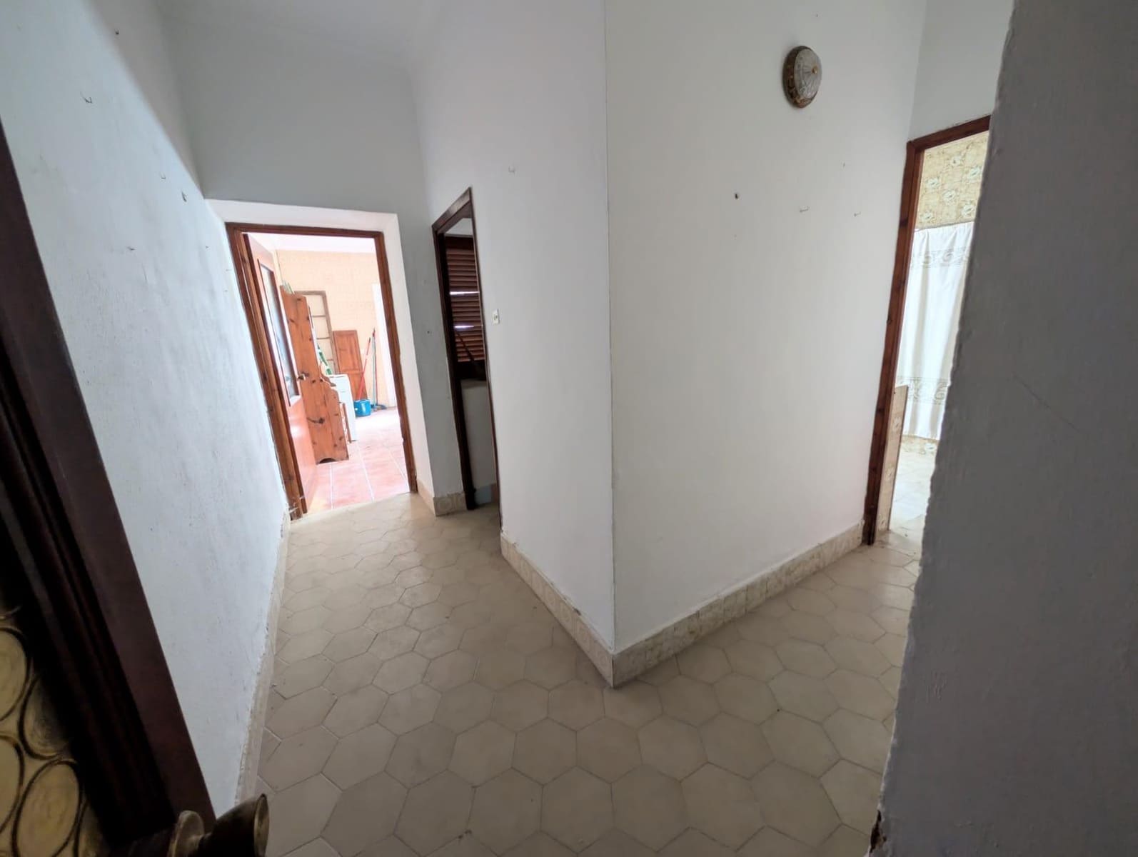 5 bedroom Townhouse for sale in Bornos - € 146,000 (Ref: 9645143)