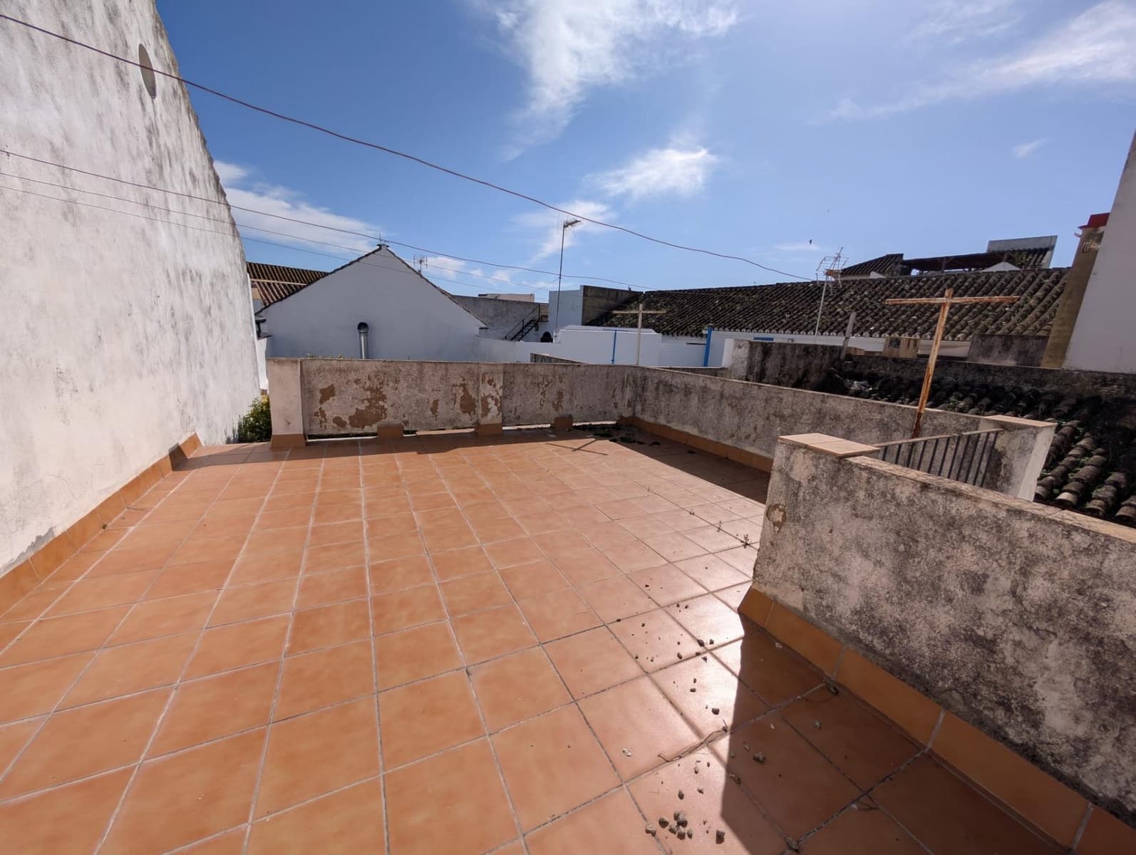 5 bedroom Townhouse for sale in Bornos - € 146,000 (Ref: 9645143)