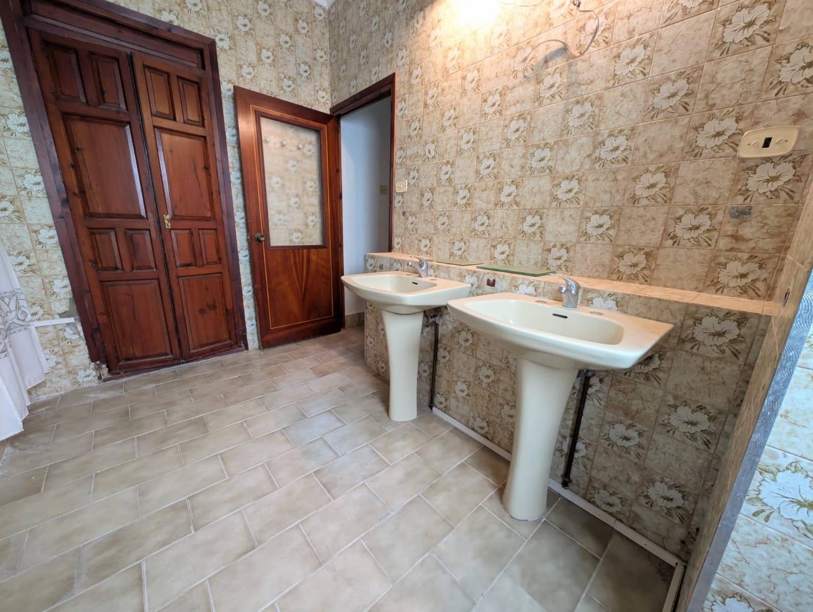 5 bedroom Townhouse for sale in Bornos - € 146,000 (Ref: 9645143)