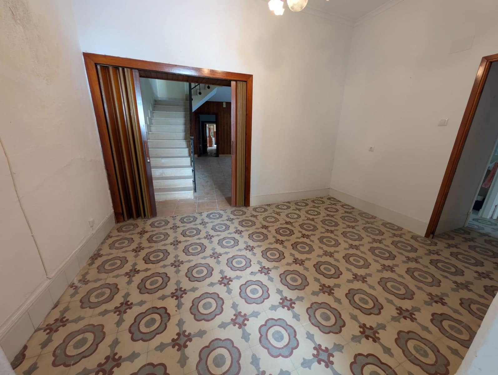 5 soveværelse Byhus til salg i Bornos - € 130.000 (Ref: 9645143)